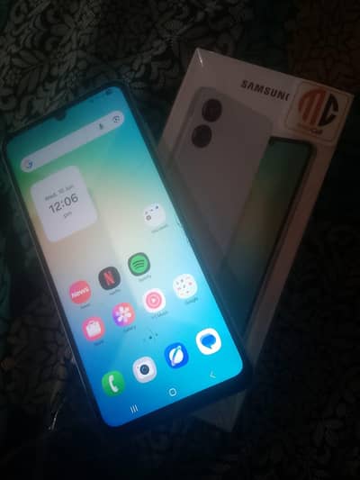 Samsung Mobile A06