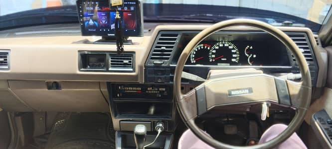 Nissan Sunny 1987