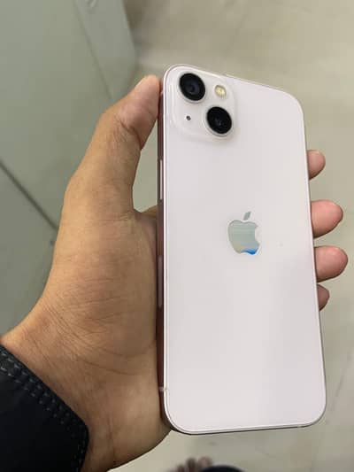 Apple iPhone 13