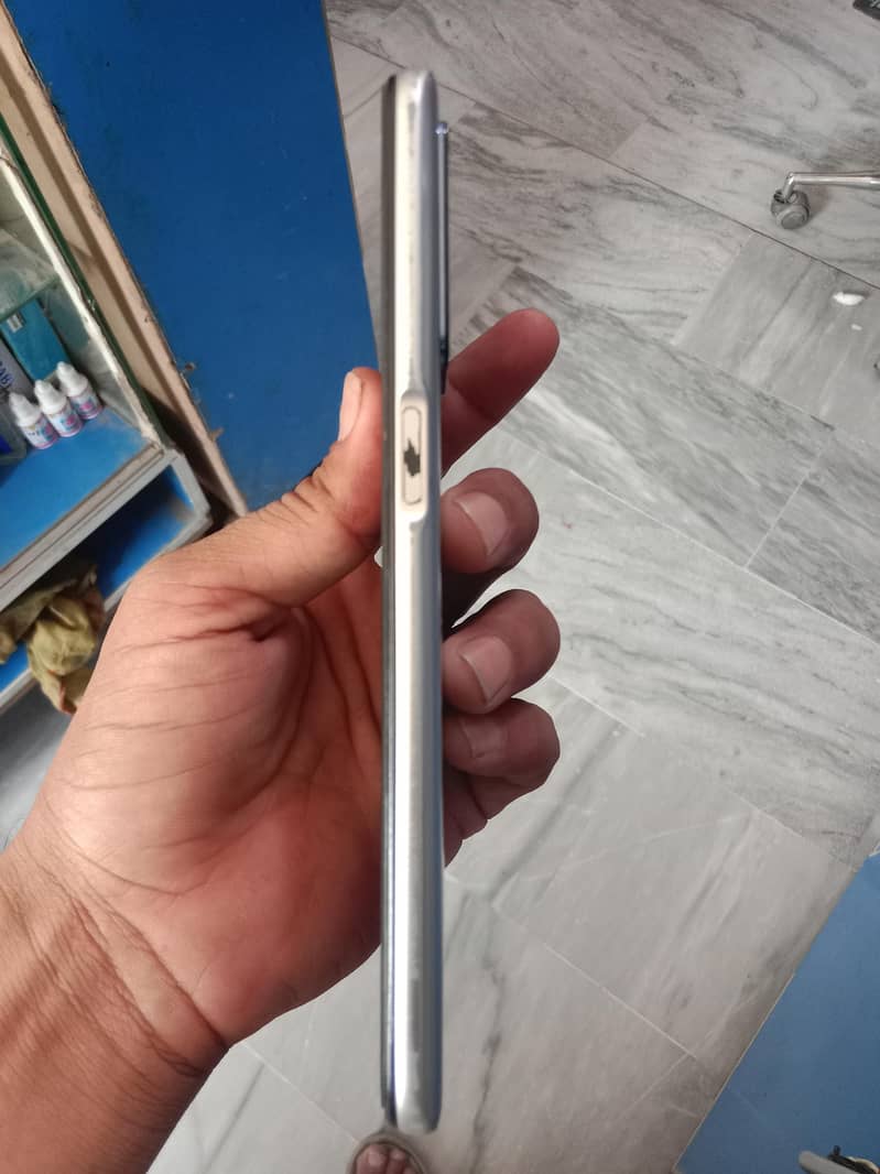OPPO A16 1