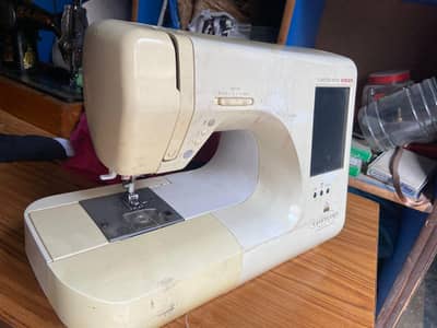 Singer Computerized Sewing Machine 9800 Touch LCD – Used Condition