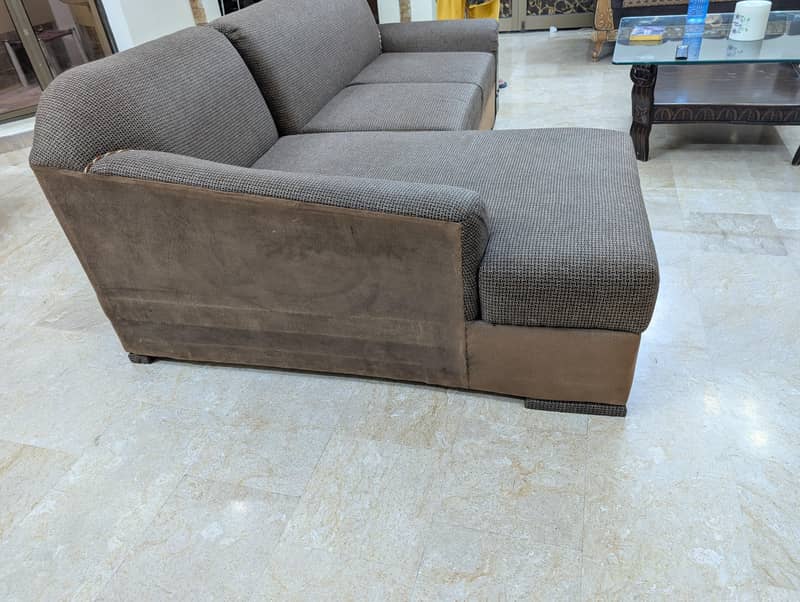 L SHAPE GOLDEN SOFAA. + table combo. 3