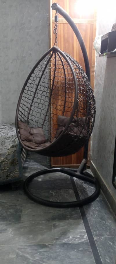 Swing jhoola for sale in good condishion