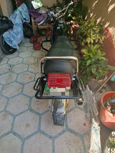I want to sell my GS 150 2011