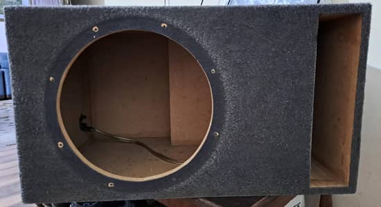 Woofer box (tuned)
