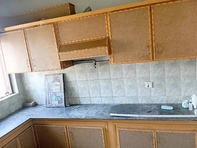 G 11/3 Housing foundation C type flat for Rent Second floor 3 bed 2bath tvl kitchen gas Available family beachlar
