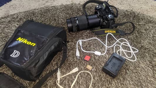 Nikon Camera Complete Package – Camera, Charger, Bag & Accessories