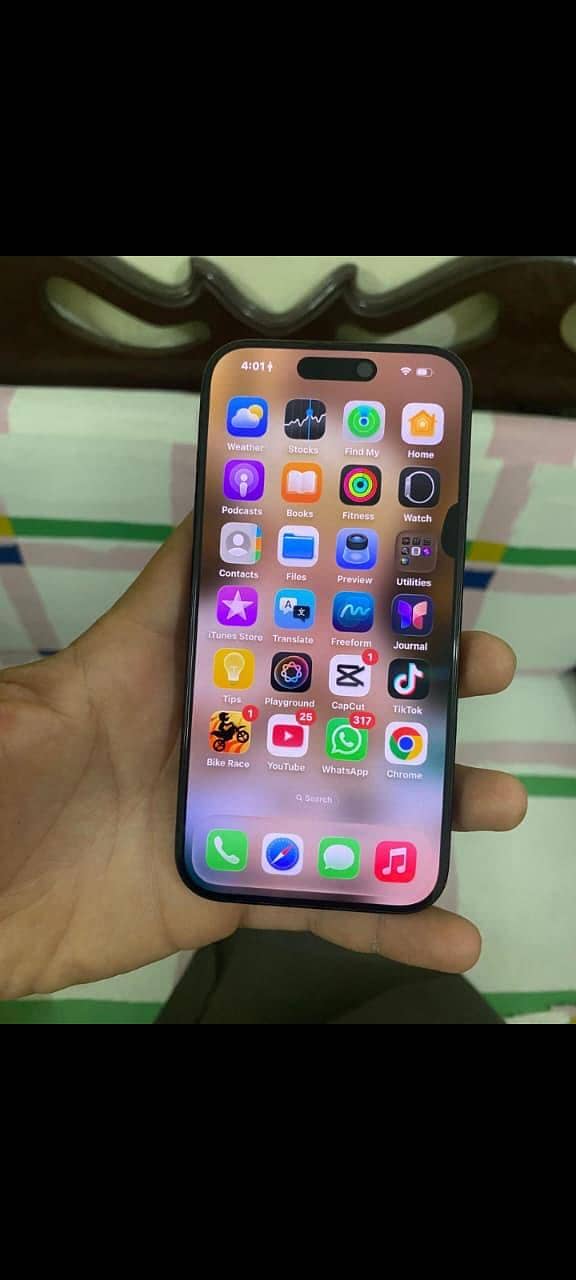 Apple iPhone 15 Pro 0