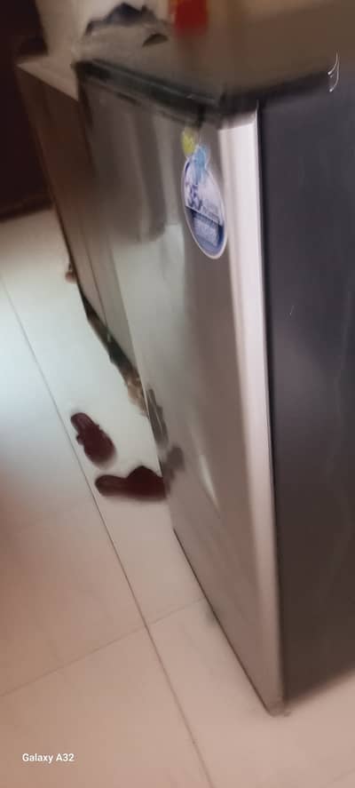 Single door fridge