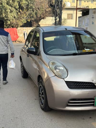 Nissan March 2006