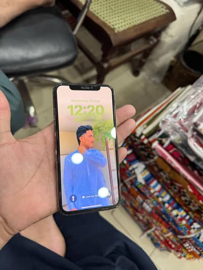 Apple iPhone XS
