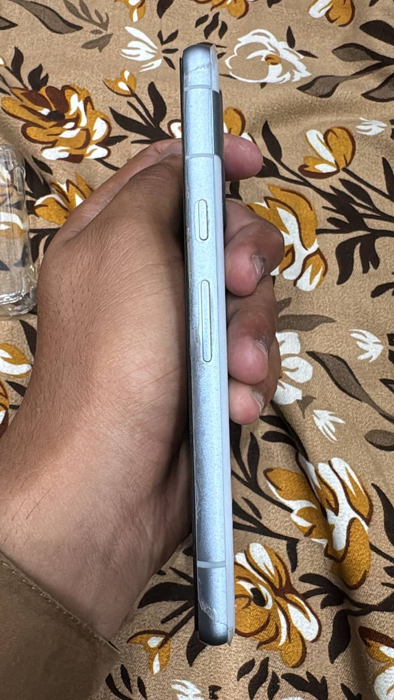 Google Pixel 7a 3