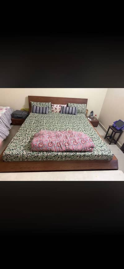 Used bed for salemwith side tables and front sethi