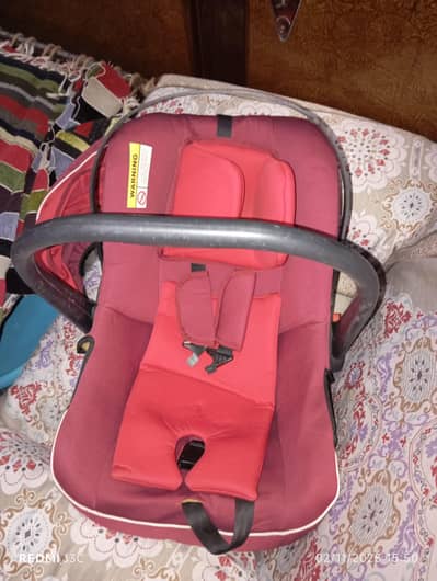 Car seat cum baby cot