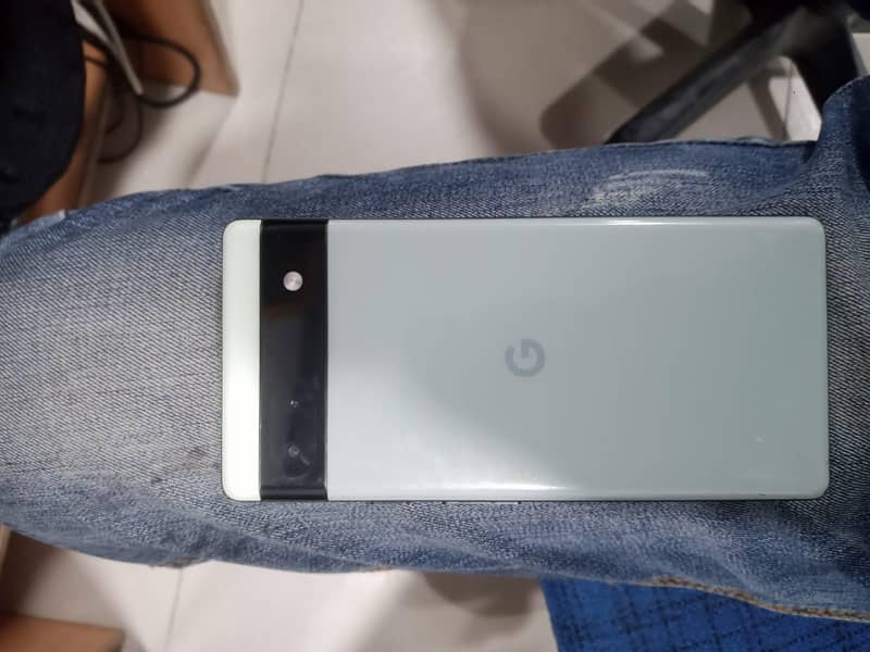Google Pixel 6a 1