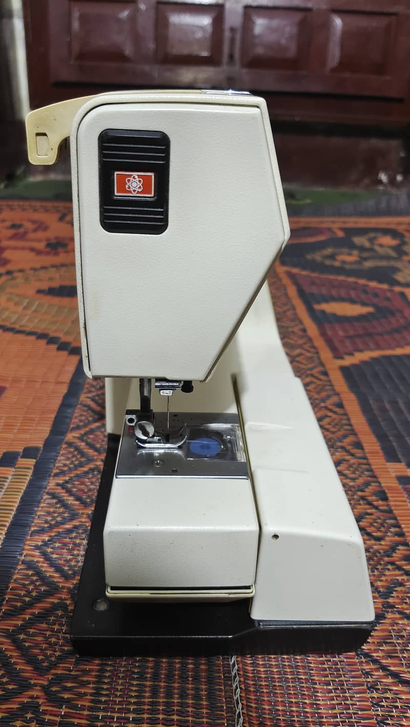 Janome Memory Craft 6000 Computer Machine 5