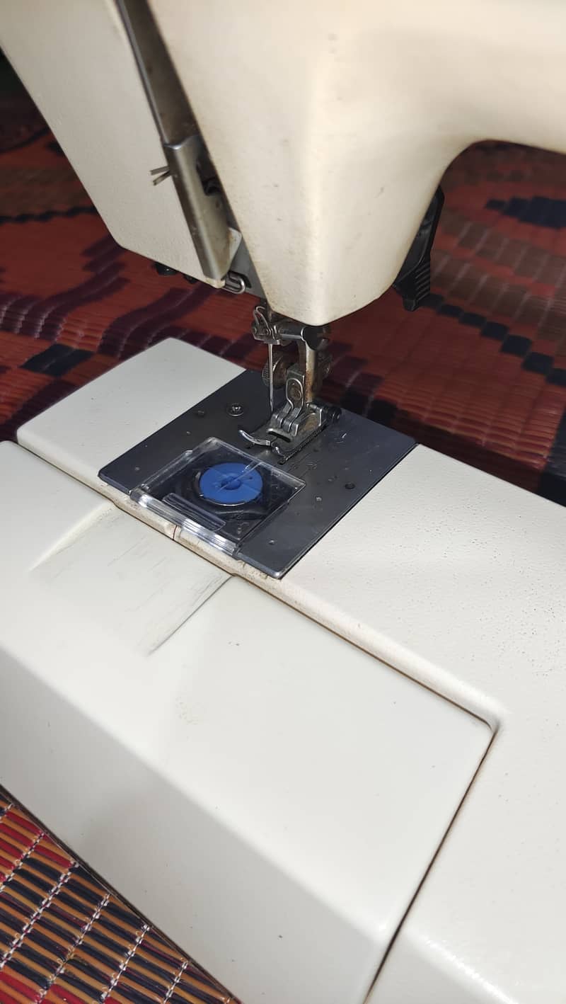 Janome Memory Craft 6000 Computer Machine 11