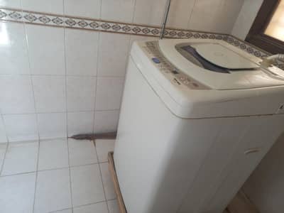 TOSHIBA FULLY AUTOMATIC FUNCTIONAL WASHING MACHINE