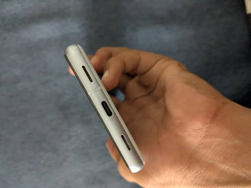Google pixel 7a 3