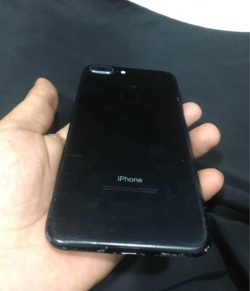 Apple iPhone 7 Plus 0