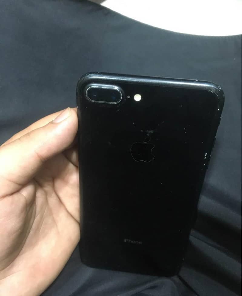 Apple iPhone 7 Plus 2