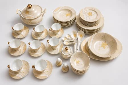 64 Pieces Fine Quality China Dinner Set – Brand New – Elegant Print