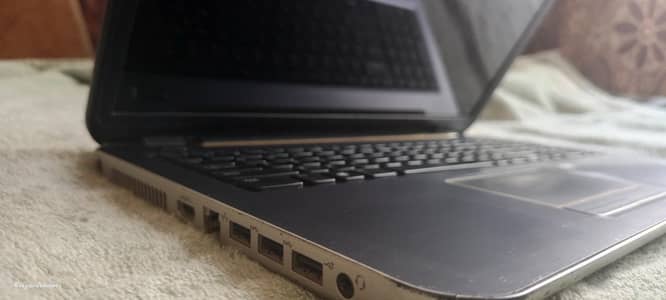 Dell 15.6" Big Display | AMD A8 (5th Gen) | 4GB RAM | Numpad Keyboard