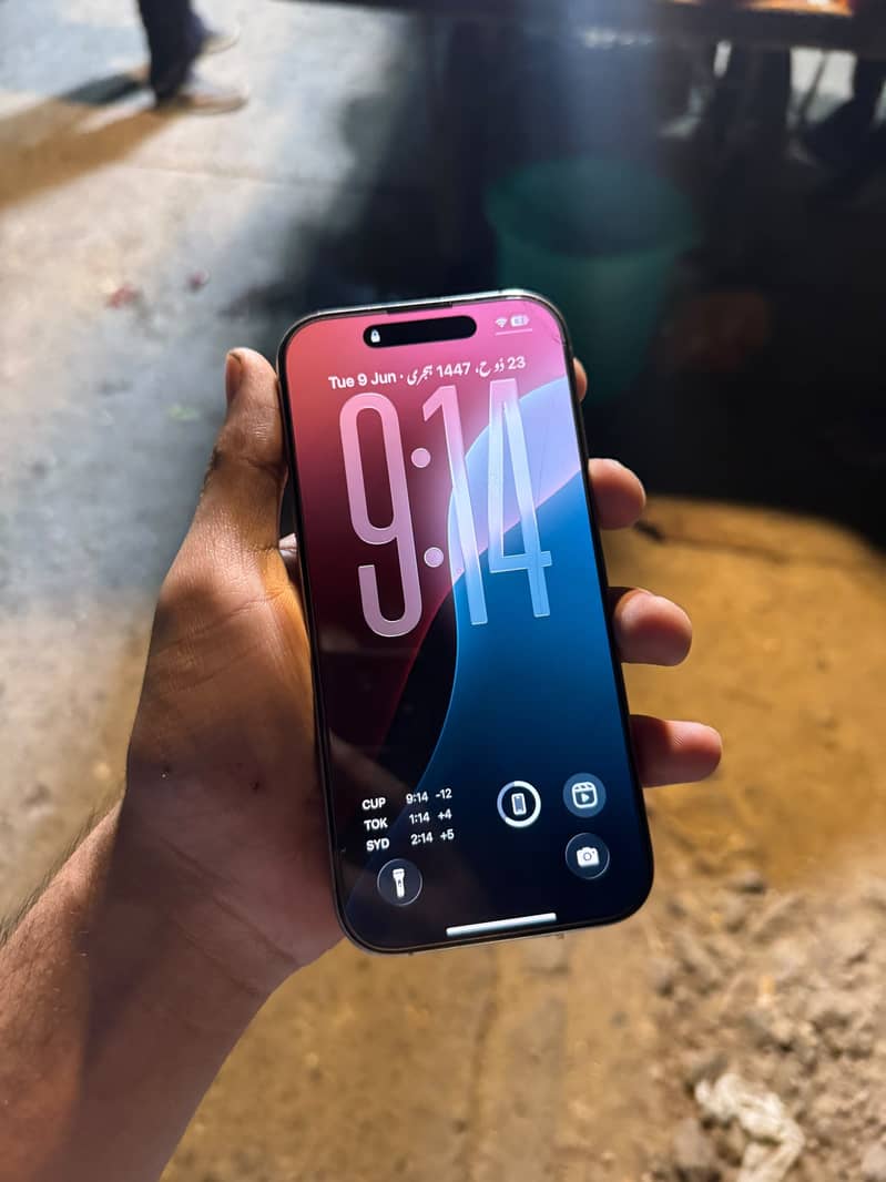 Iphone 16 pro 5