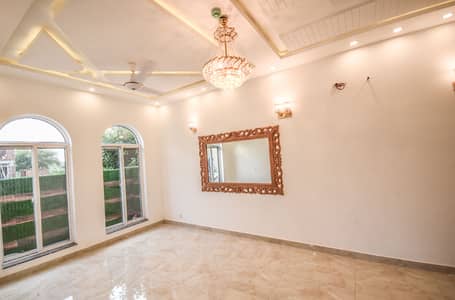 5 Marla House Available for sale Prime Location