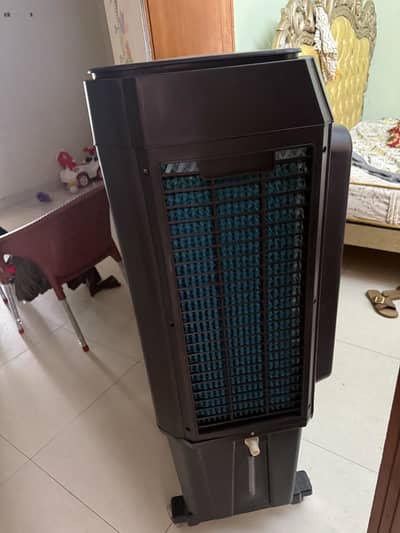 Highly air cooler just 2 days use