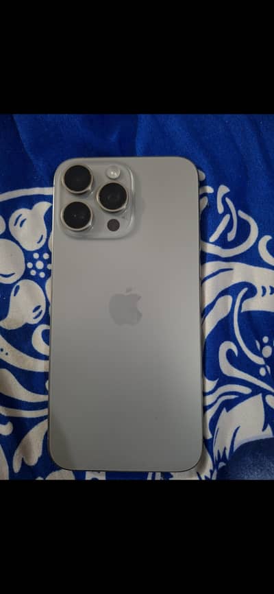 Apple iPhone 15 Pro Max