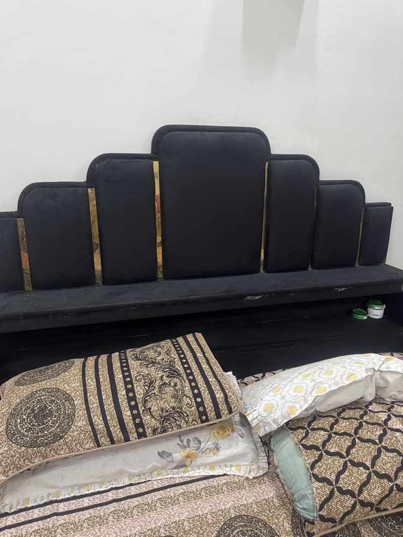 Black Bed set 5