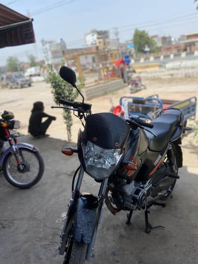 YBR 125