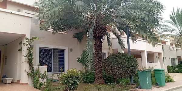 3Bed DDL 200sq yd Villa FOR SALE. All amenities nearby including Parks, Mosques and Gallery