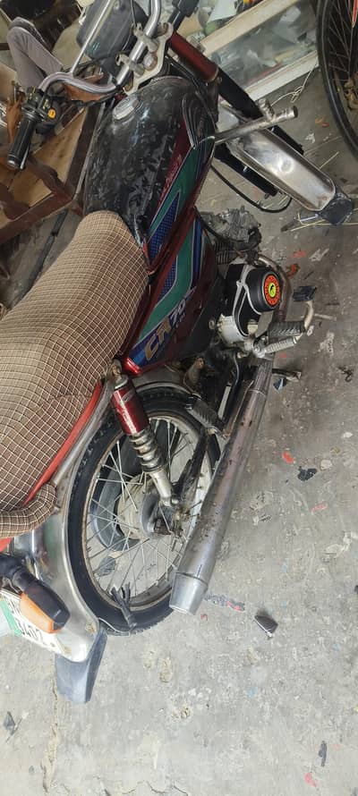 crown 2017 model saf ha