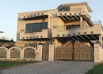 house maid female /care taker female /helper female