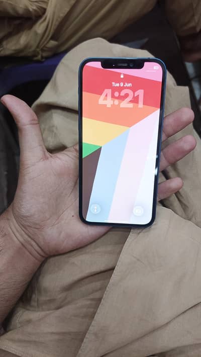 Apple iPhone 12