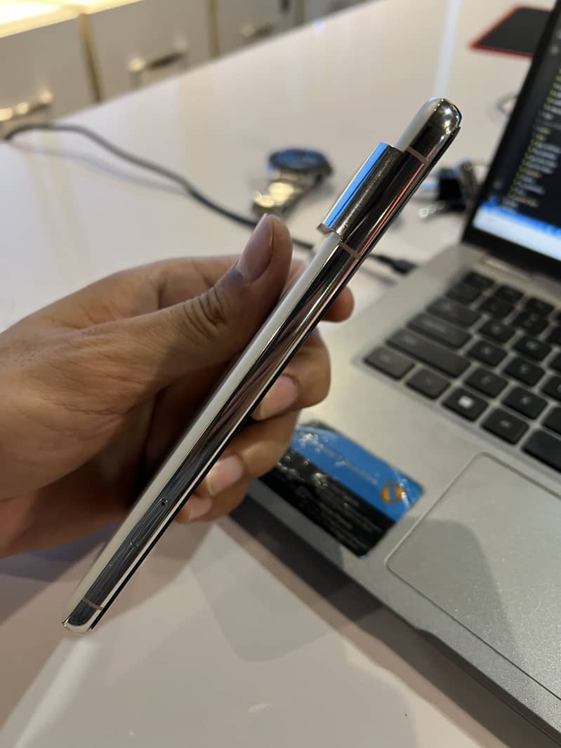 Google Pixel 8 Pro 2