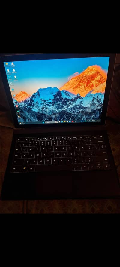 Microsoft surface Pro 6  i5 8th gen touch 8gb ram 256gb storage