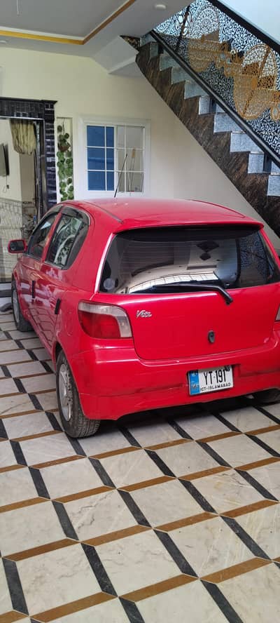 Toyota Vitz 2001