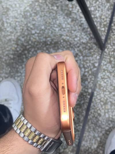 Apple iPhone 17 Pro jv