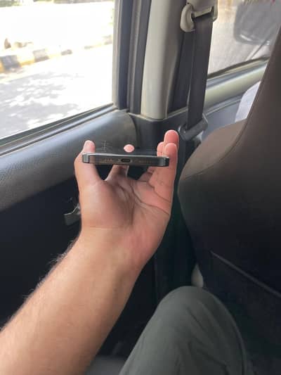 Apple iPhone 15 Pro Max  canadian