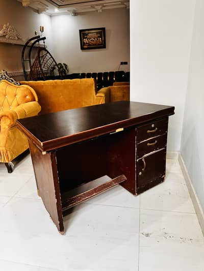Heavy wood office table | fine condition affordable rate