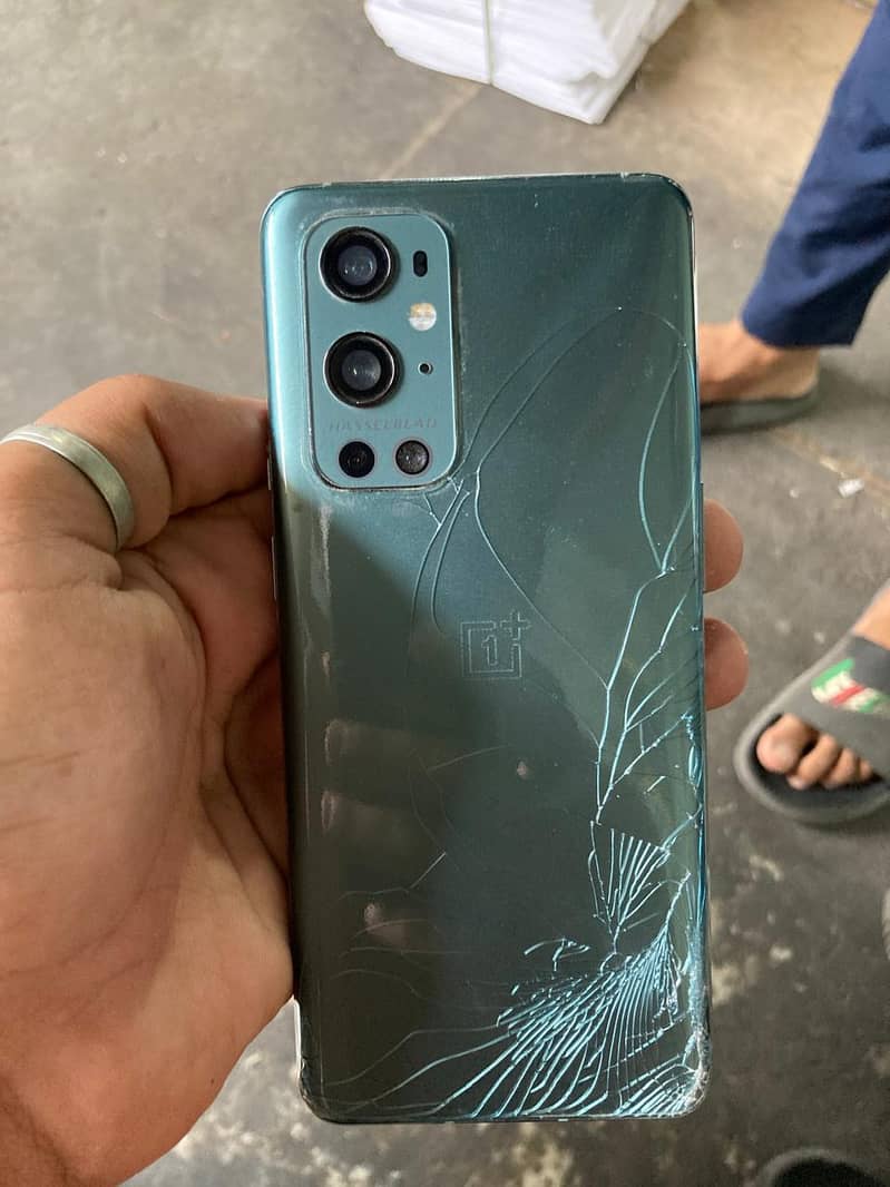 One Plus 9 Pro 6