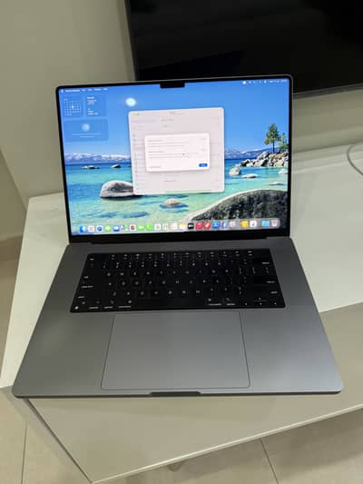 Apple MacBook Pro M1 max | 16 inch | 32 GB Ram | 1 TB SSD |32 core GPU