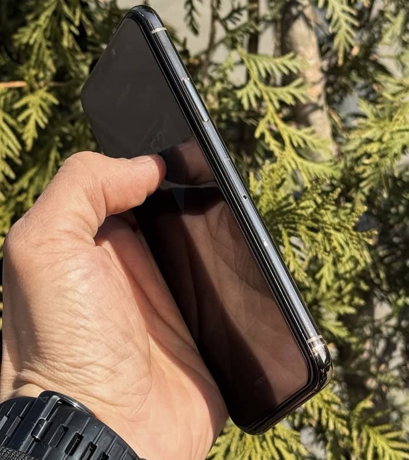 Apple iPhone xs 2