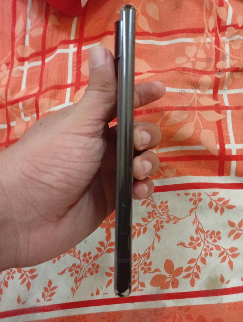 Google Pixel 6 4