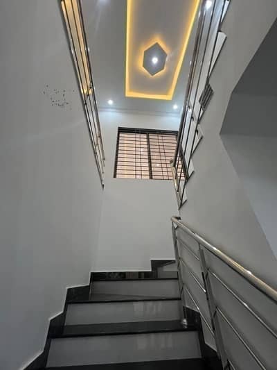 272sq yd 4 & 5 Bedrooms Luxury Villa FOR SALE. Adjacent to Jinnah Avenue, Easy access to Entrance facing GRAND MOSQUE. All facilities nearby and utilities present.