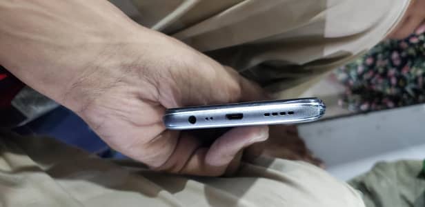 Realme C15