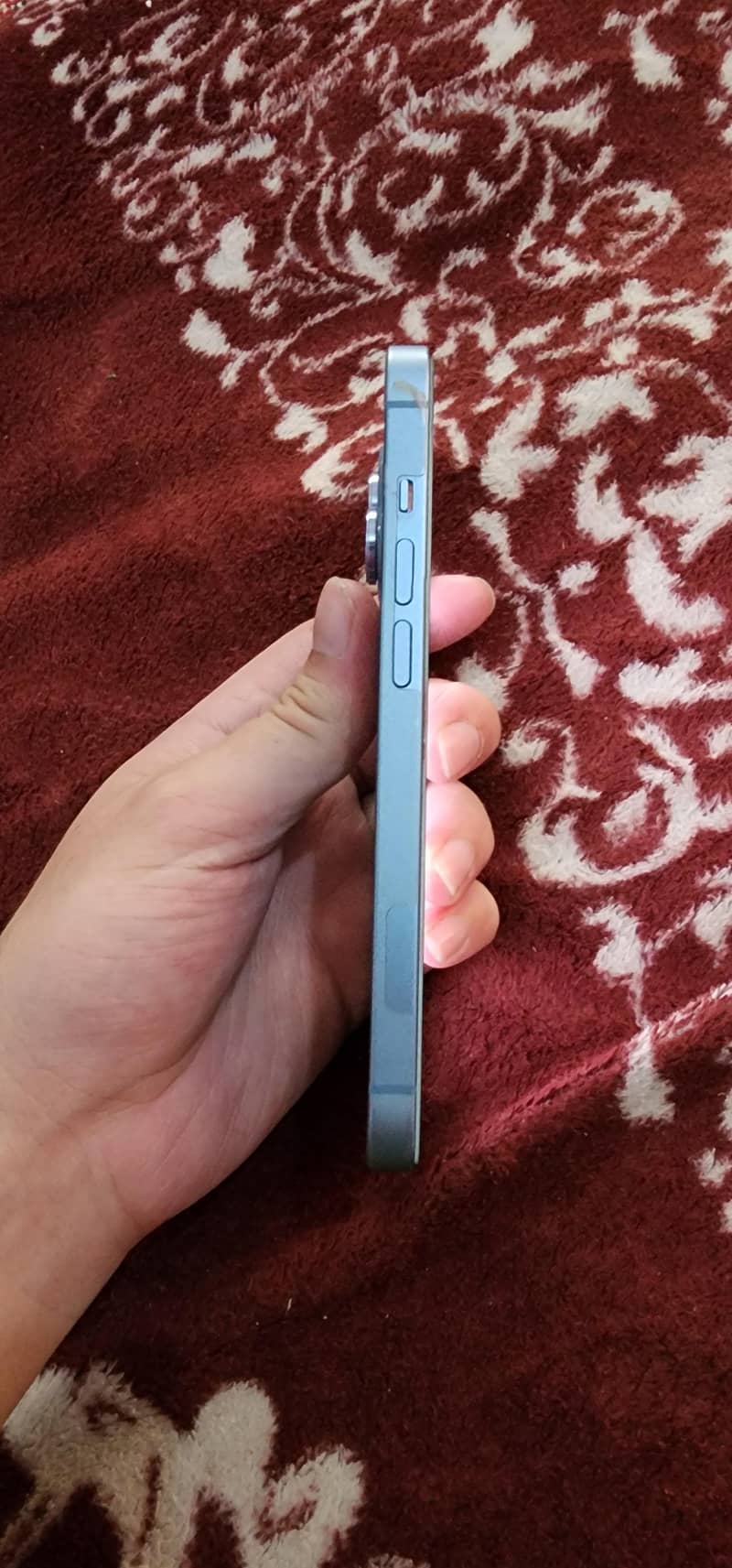 IPhone 14 3